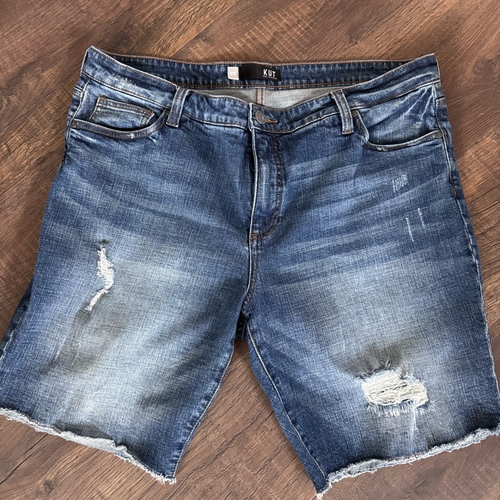 Kut from the Kloth Women's Distressed Blue Jean Shorts